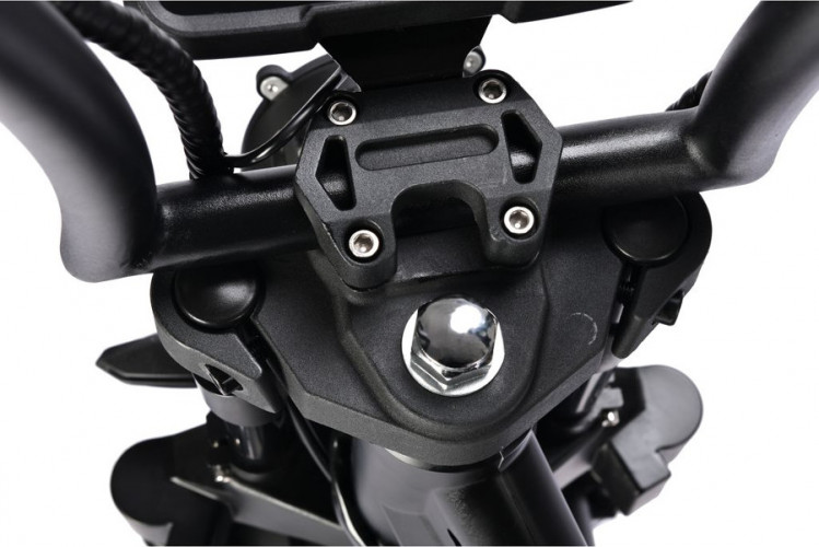 Электроскутер WHITE SIBERIA PRO BLACK EDITION 5000W в Тольятти