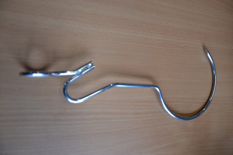 Крюк большой для приготовления кусков мяса в Тольятти